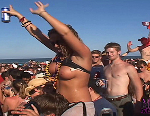 2020-09-23-Topless-Spring-Break-Beach-Party