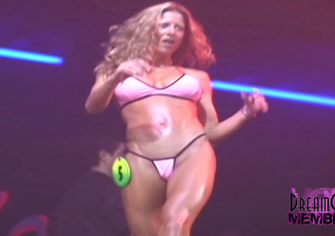 2025-08-24-Smokeshow-Bikinis-In-Cancun
