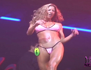 2025-08-24-Smokeshow-Bikinis-In-Cancun