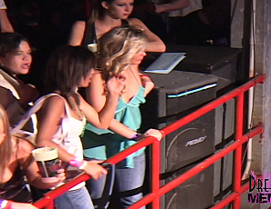 2025-09-24-Shaking-And-Flashing-At-Chaos