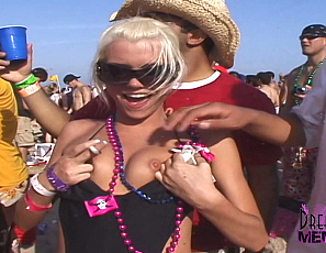 2025-11-16-Wild-Texas-Beach-Parties